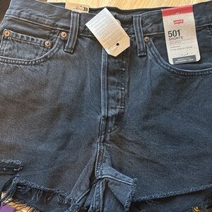 Levi’s 501 distressed shirts black size 27